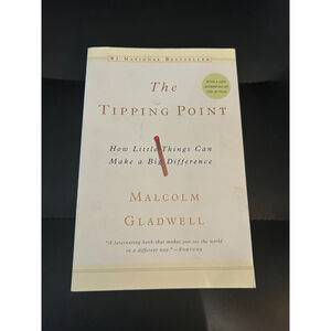 The Tipping Point by Malcolm Gladwell (2002, Trade Paperback) • Psychology